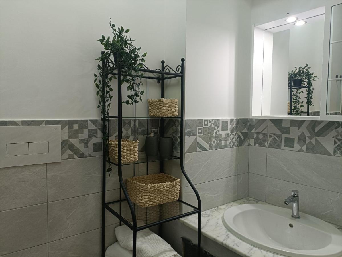 Nonno Pino Apartment Палермо Екстериор снимка