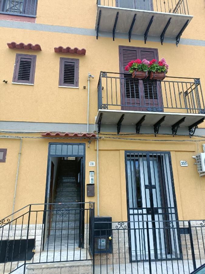 Nonno Pino Apartment Палермо Екстериор снимка
